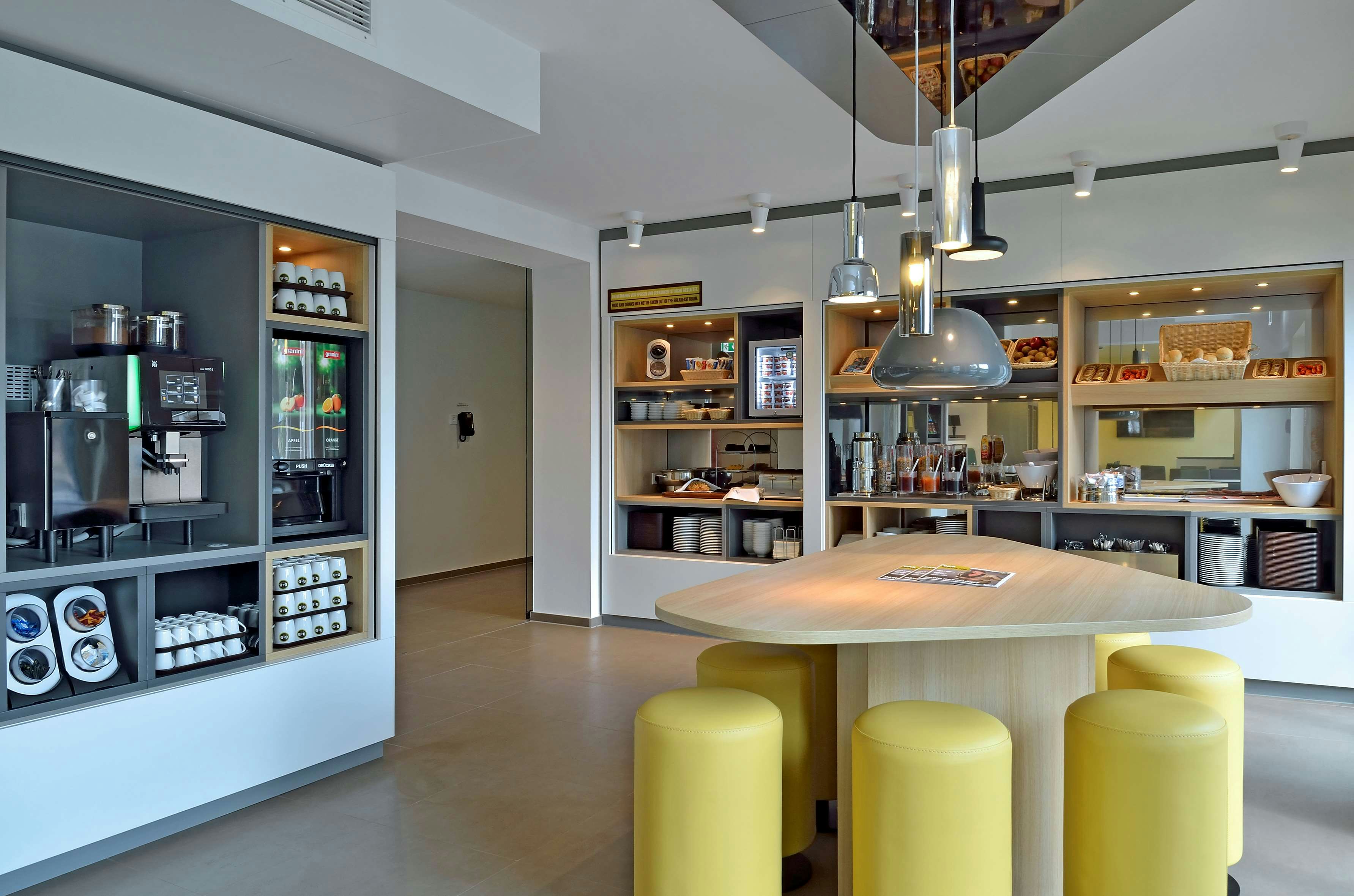 B&B Hotel Jena 14/23