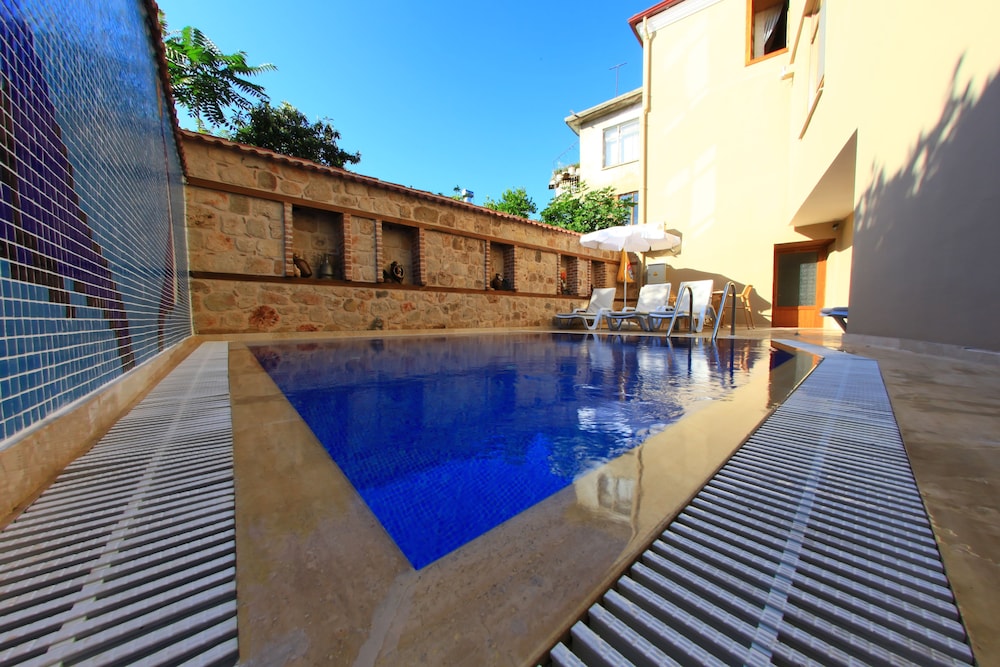 Bacchus Pension 18/49