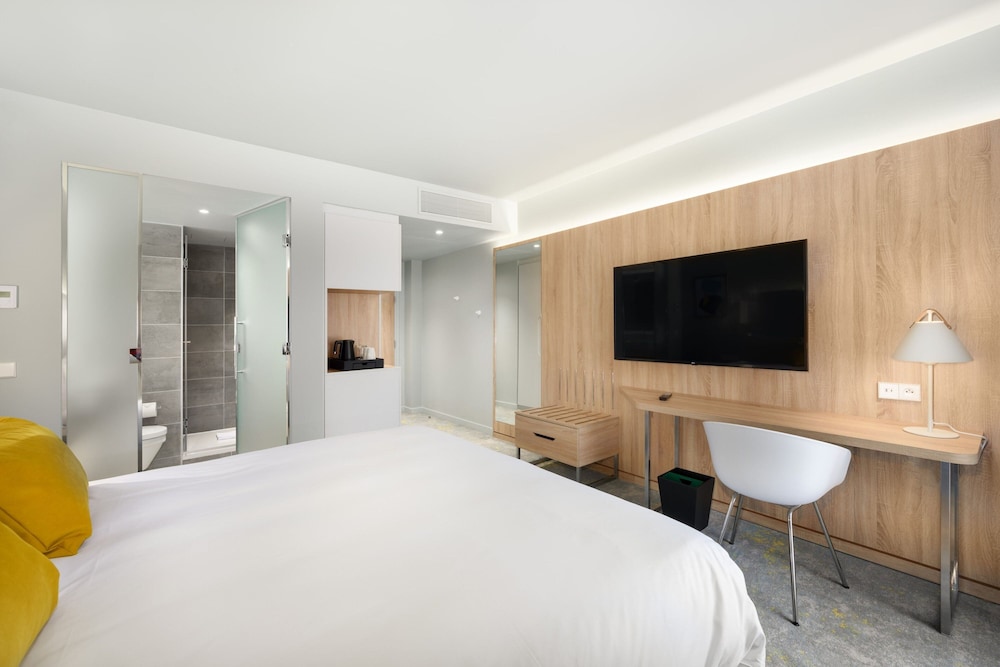 Courtyard by Marriott Paris Charles de Gaulle Central Airport 4/31