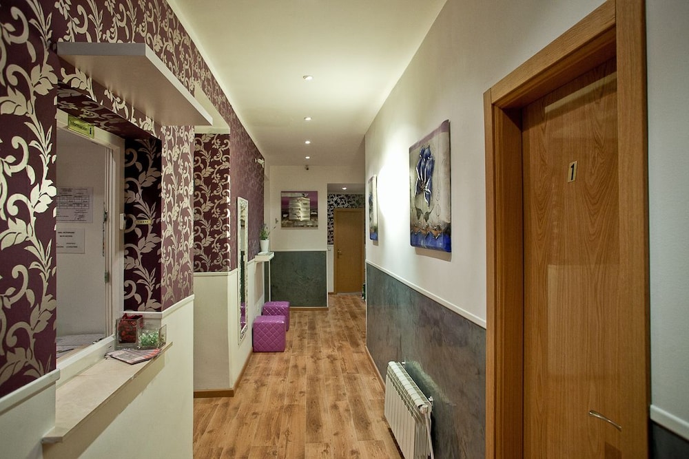 Hostal Victoriano 6/90