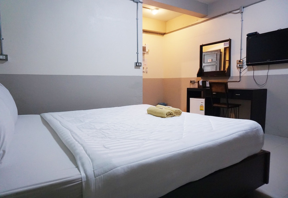 Superior, Puangpech Hotel 2/5