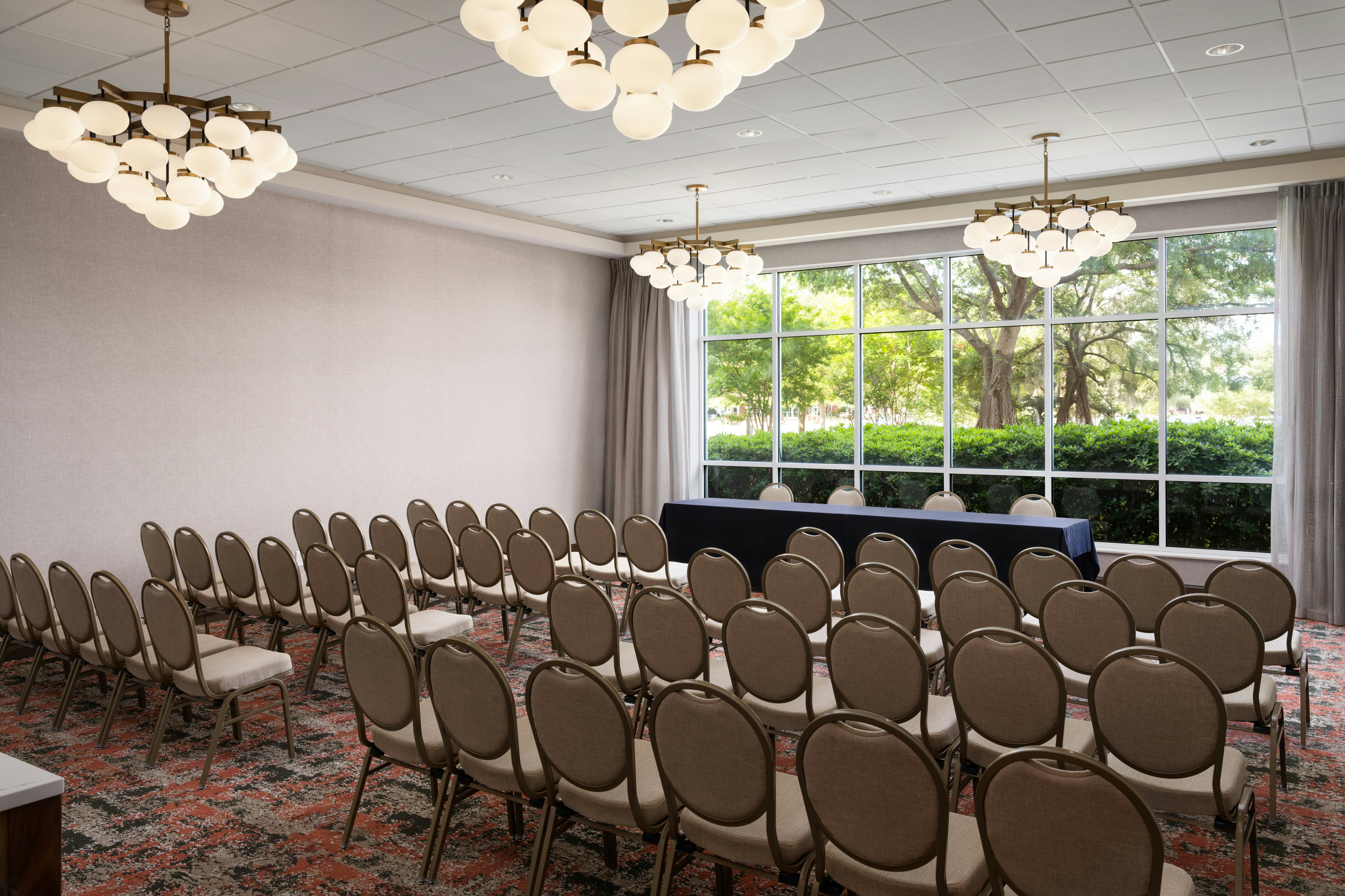 Embassy Suites by Hilton Charleston Airport Hotel and Convention Center 60/67