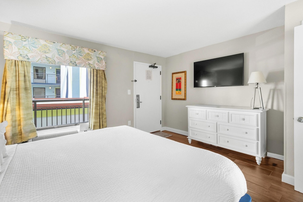 ROOM, KING BED, OCEAN VIEW