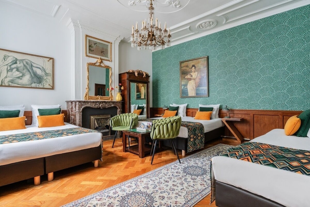Hotel Des Arts 28/62