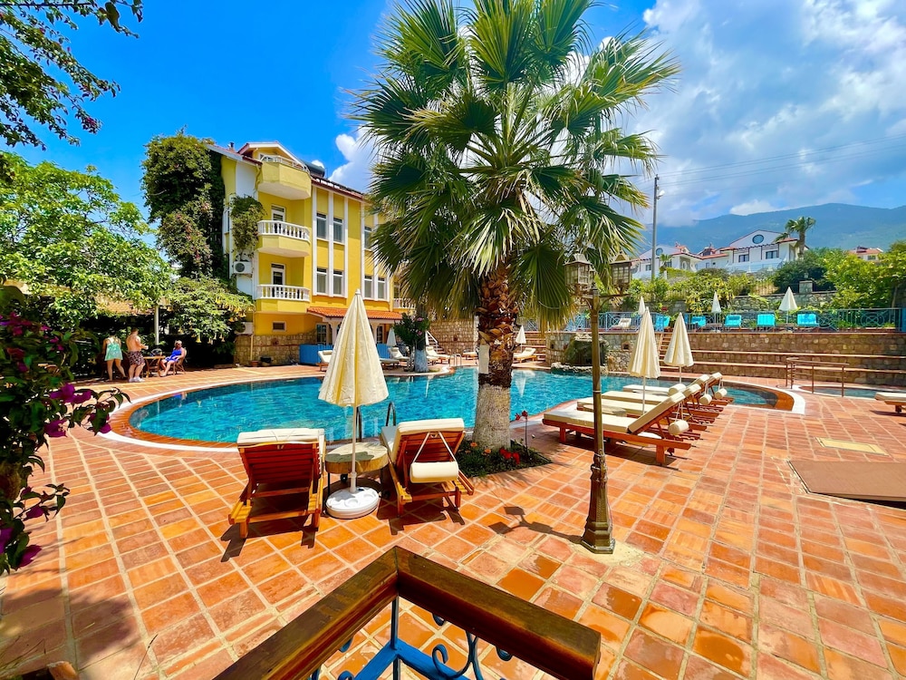 Mountain Valley Apart Hotel & Villas 38/50