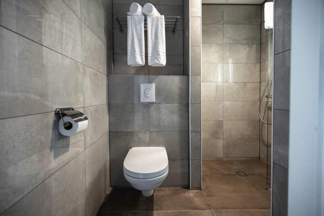 Hotelux Amsterdam Airport Hotel 19/21