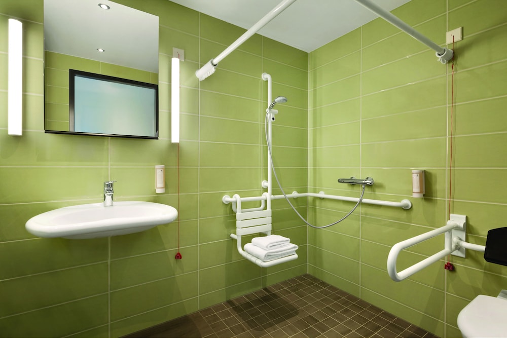 Premier Inn Hamburg City Berliner Tor 7/47
