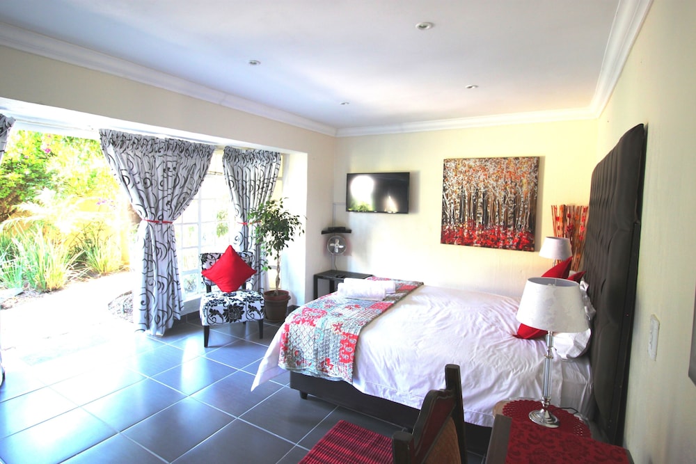 House On Morninghill 10/33
