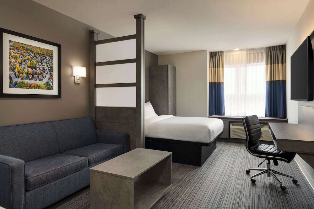 Microtel Inn & Suites by Wyndham Boisbriand 23/35