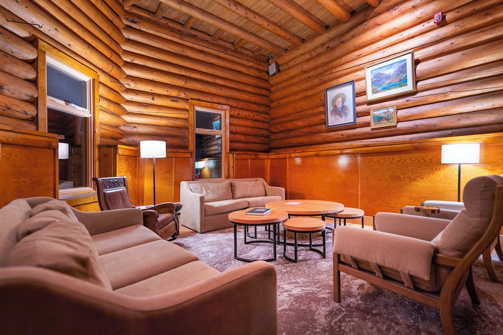 The Lodge at Bow Lake 30/49