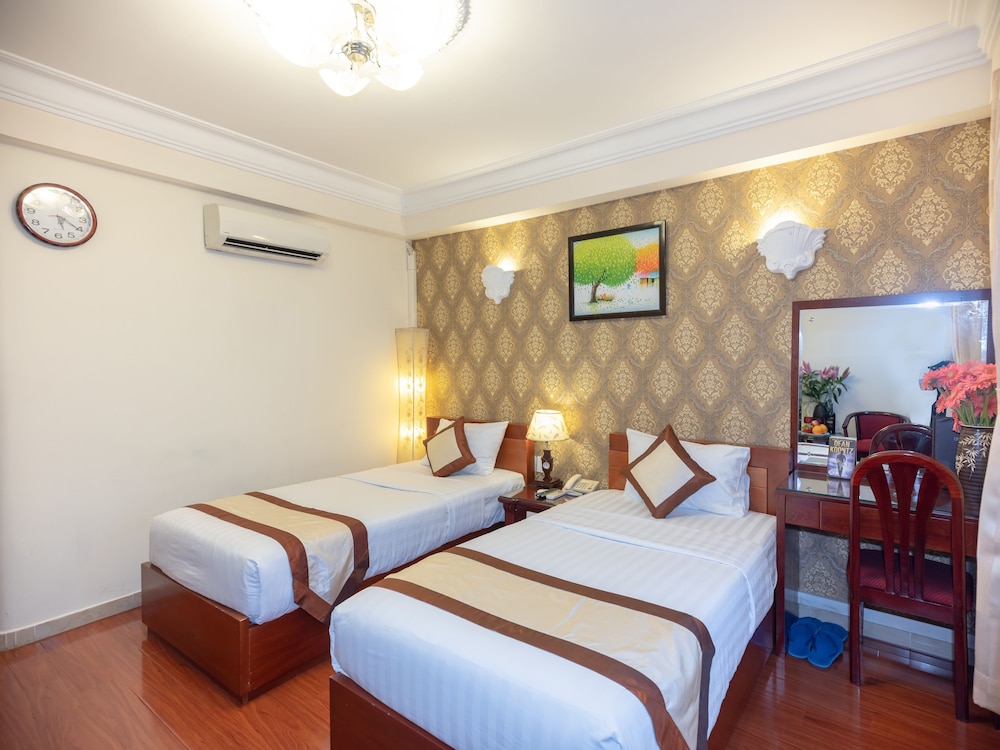 City View Hotel (ex.Hoang Lien Hotel) 19/49
