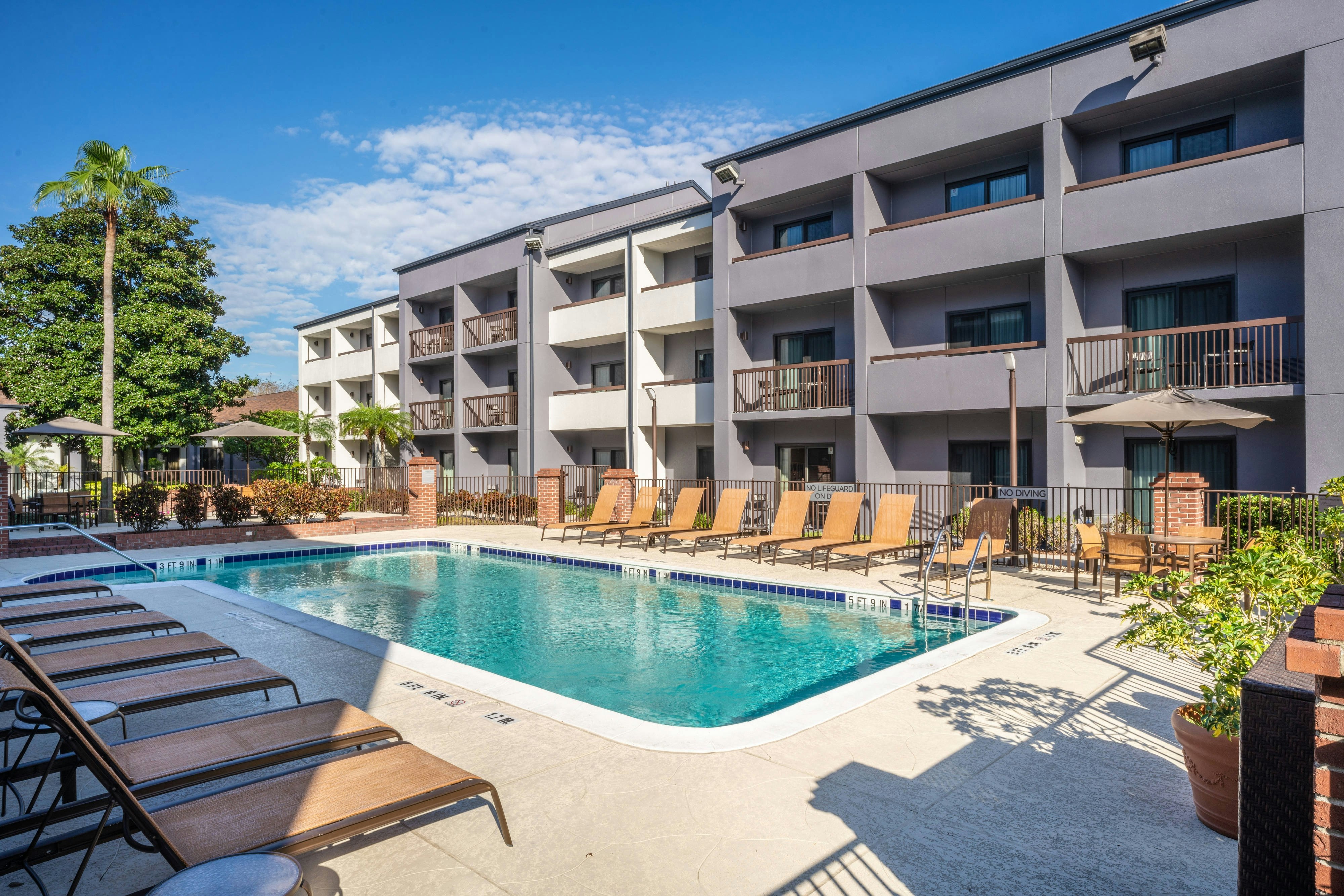 Courtyard Orlando Airport 1/14
