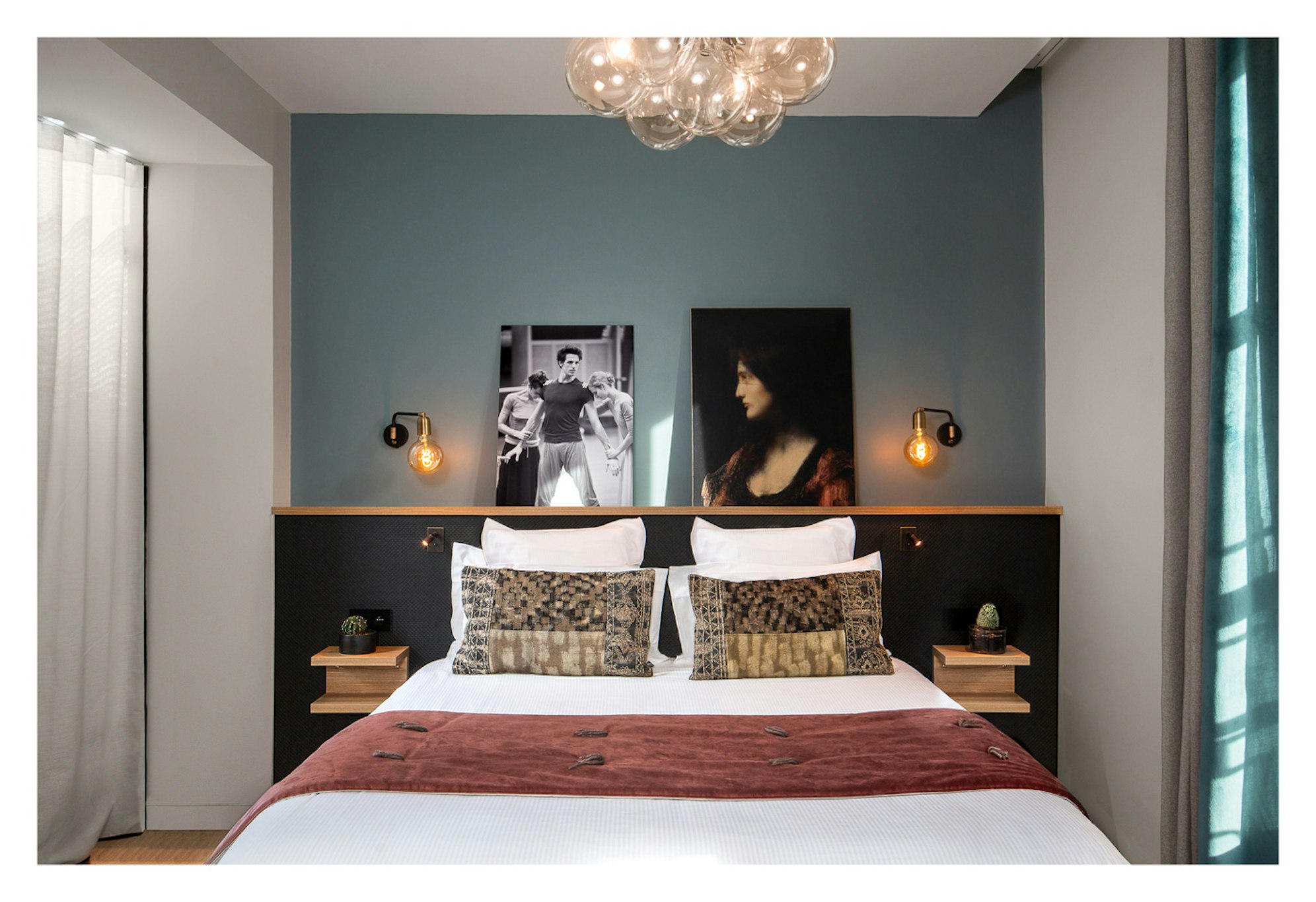 Lyric Opera Hotel 17/35