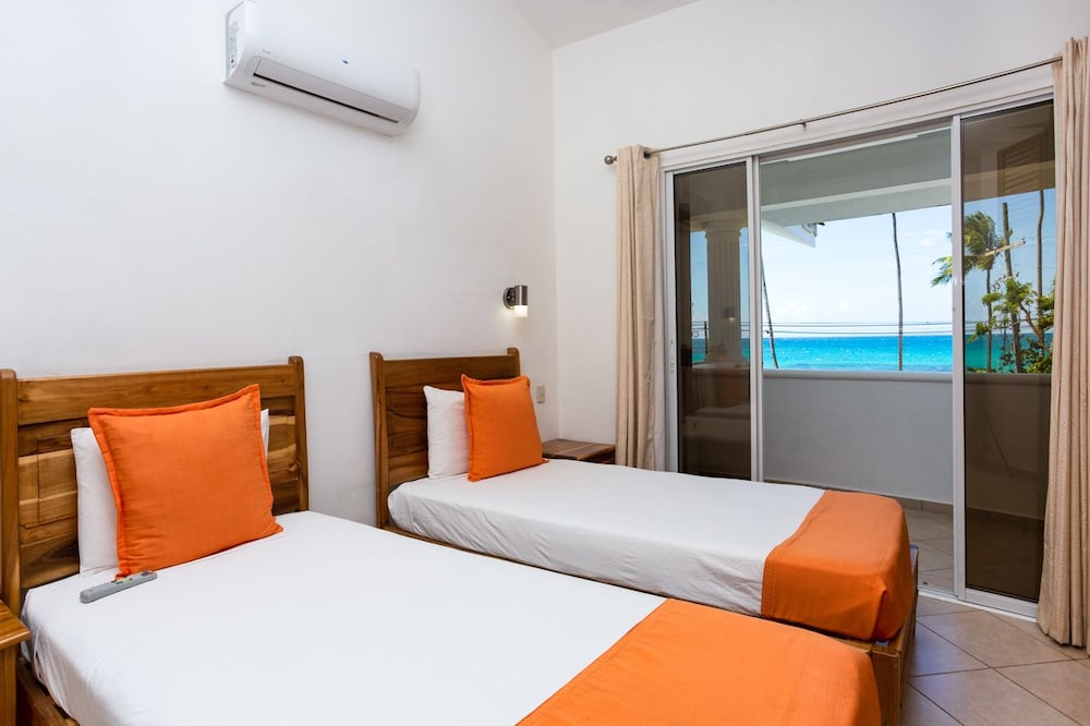 Albachiara Hotel 27/75