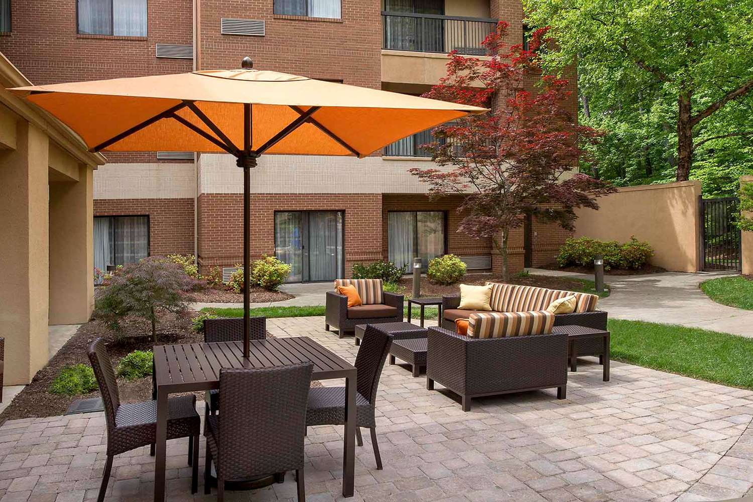 Sonesta Select Durham Research Triangle Park 9/16