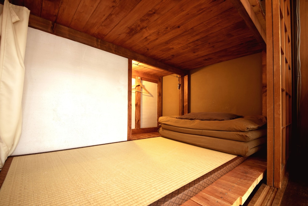 Guesthouse YULULU 27/45