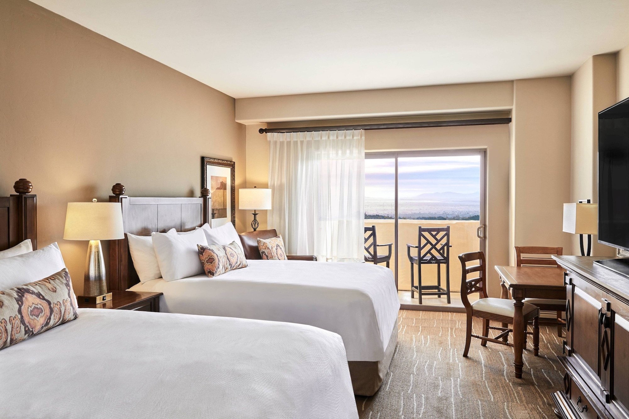 Room, 2 Queen Beds, Golf Course View, Balcony
