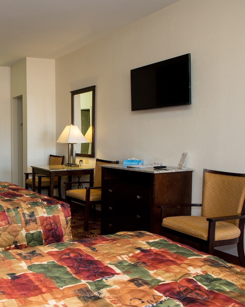 Sands Inn And Kitchen Suites 35/51