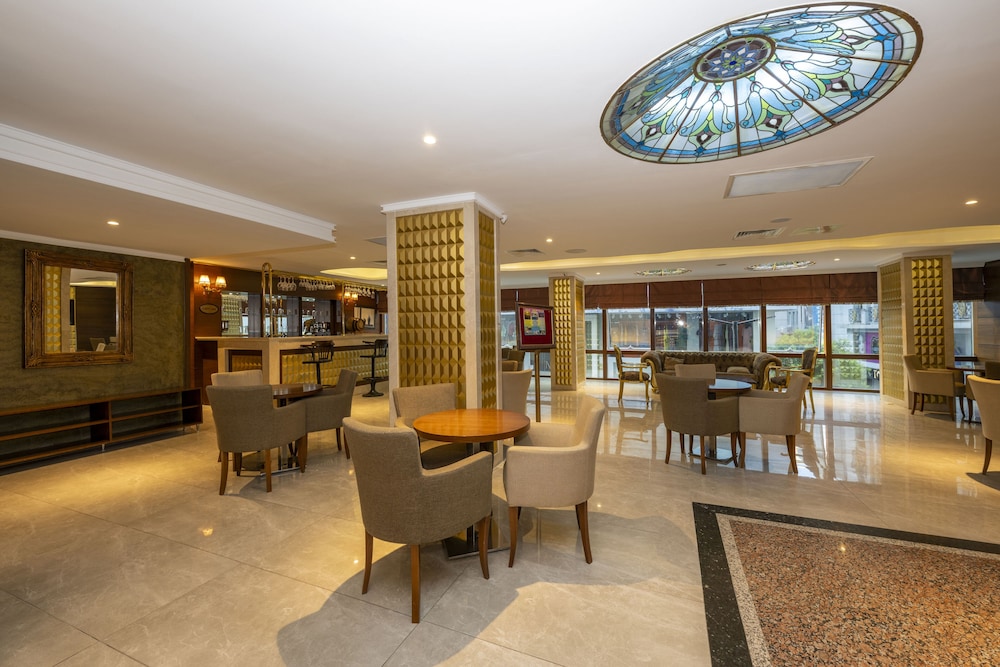Dalan Hotel 49/57