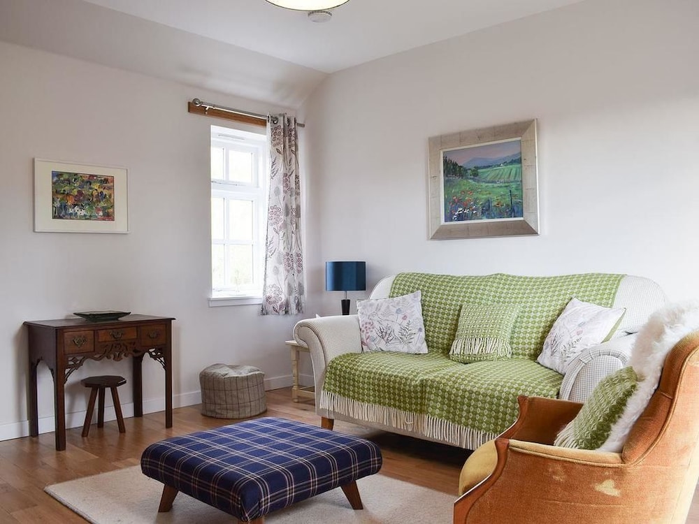 Brae Cottage 4/11