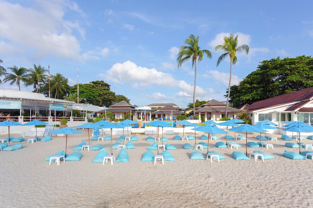 Al's Resort 64/71