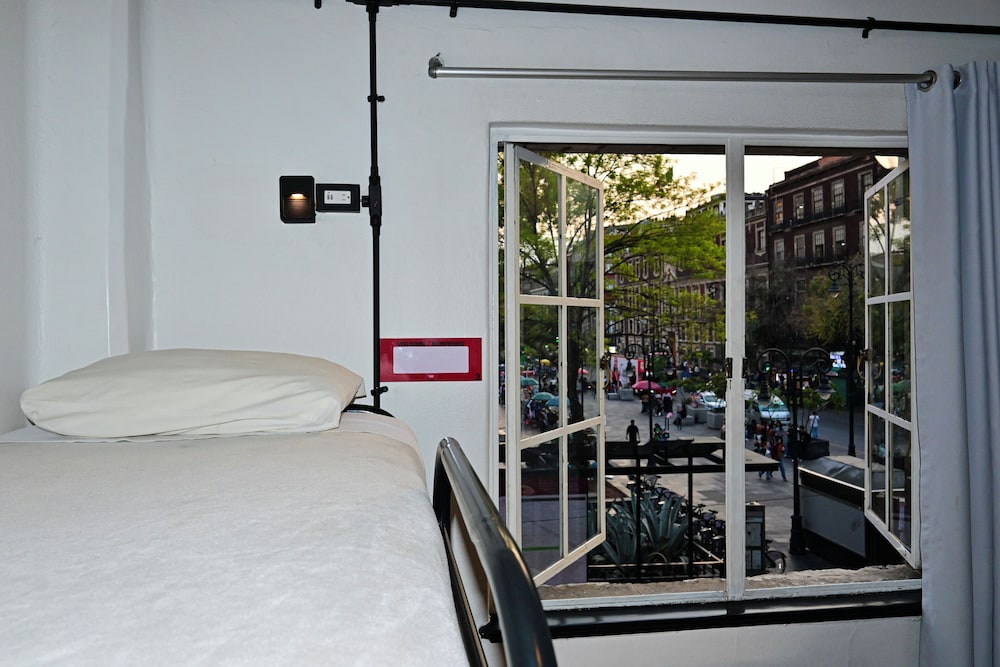 Hostel Mundo Joven Catedral 22/50
