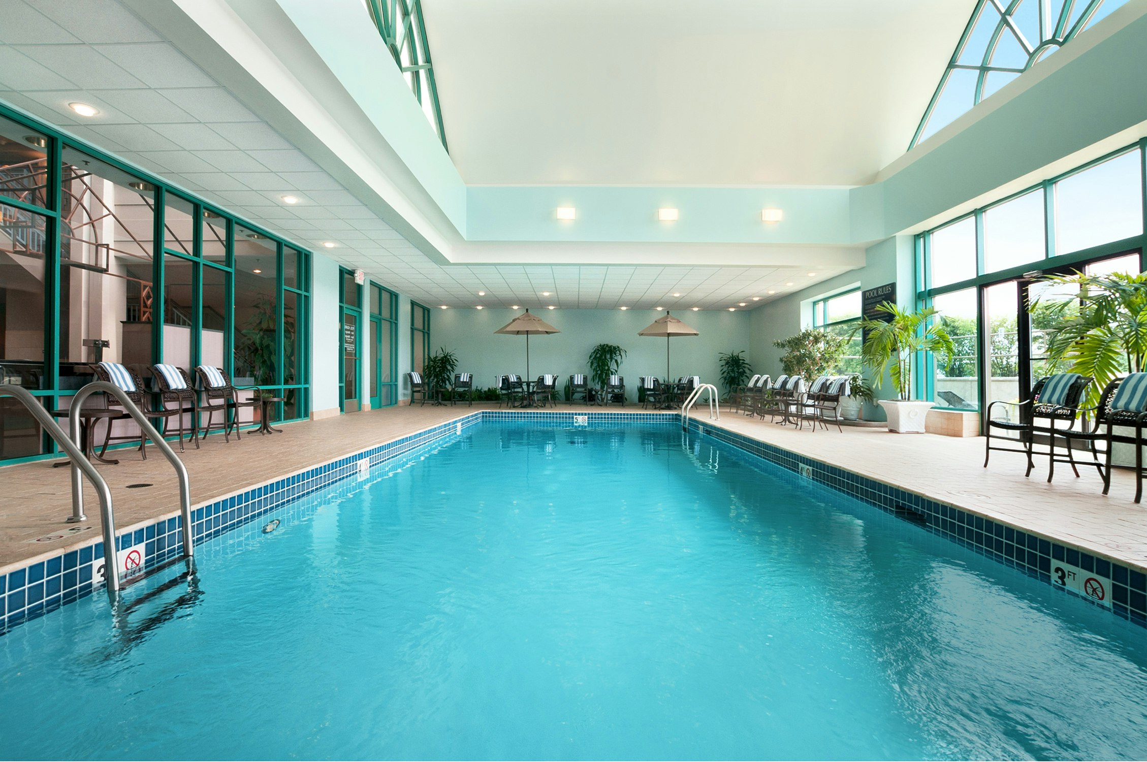 Embassy Suites By Hilton Chicago Lombard Oak Brook 24/53