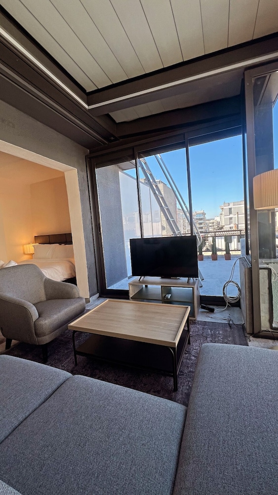 Light House Hotel Alexandroupolis 30/55