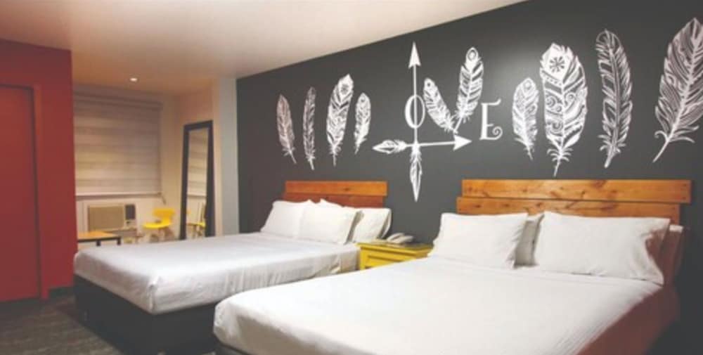 B my Hotel 20/37
