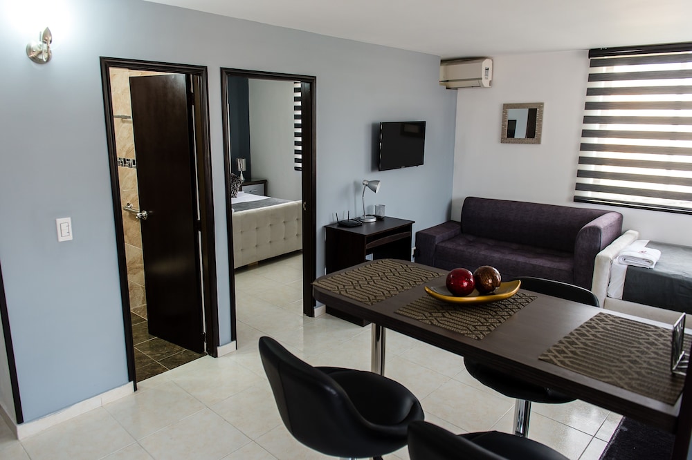 Hotel Roosevelt Plaza 33/55