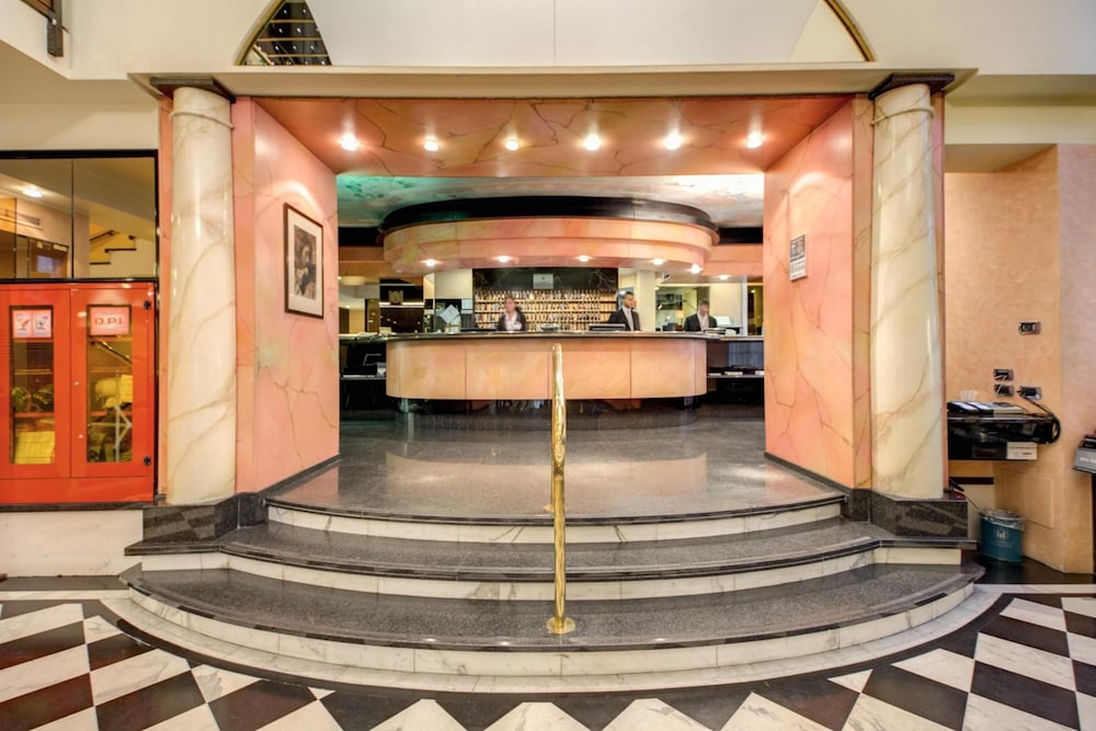 Brunelleschi Hotel Milan 28/49