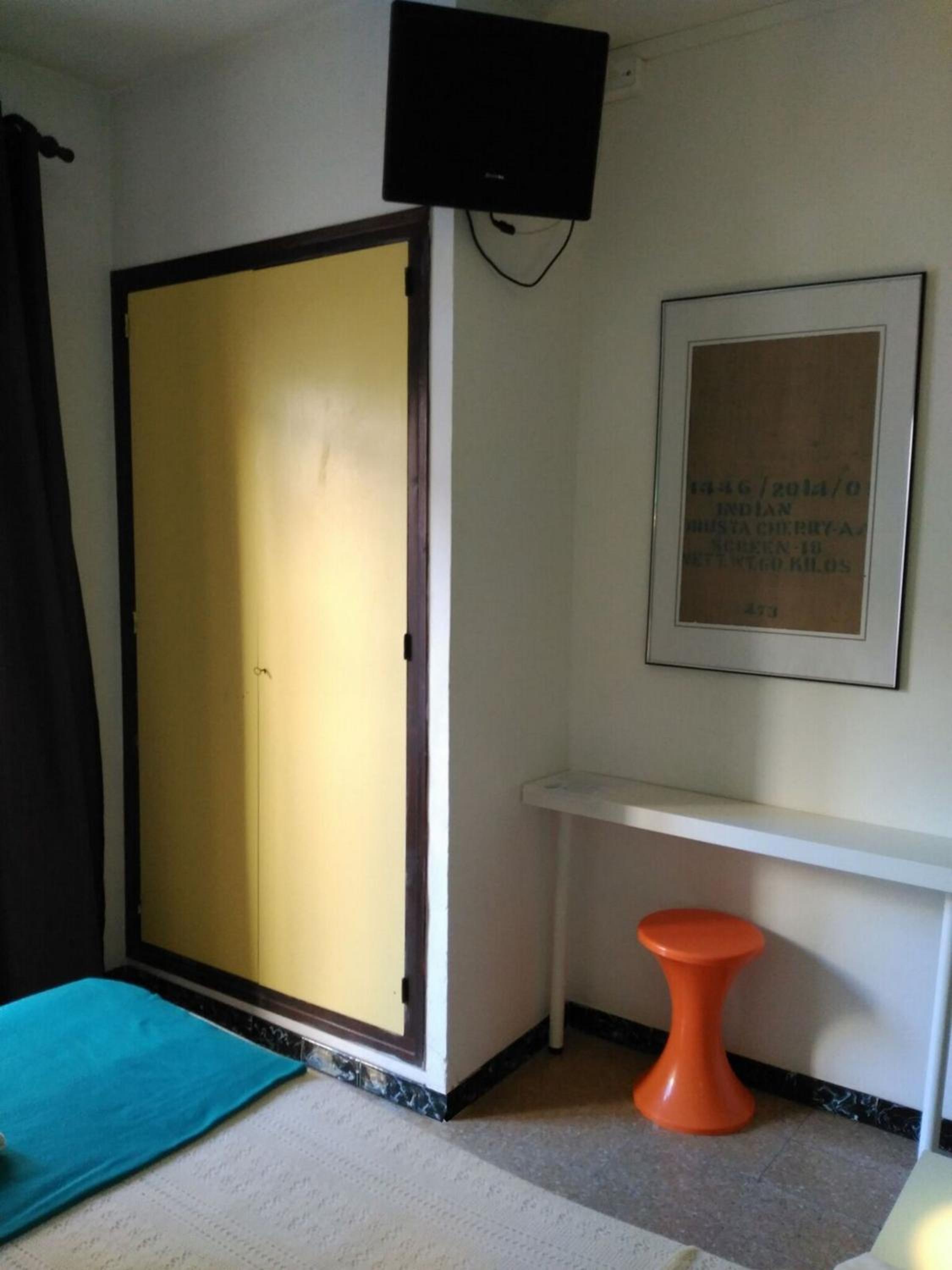 Miami Hotel 43/54