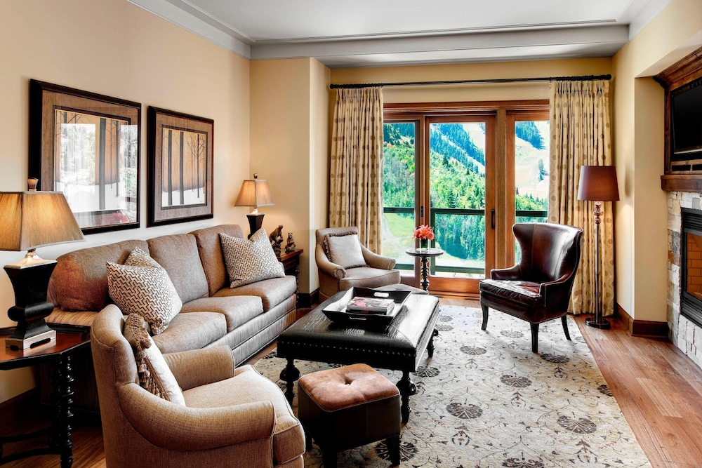 The St. Regis Deer Valley 26/70