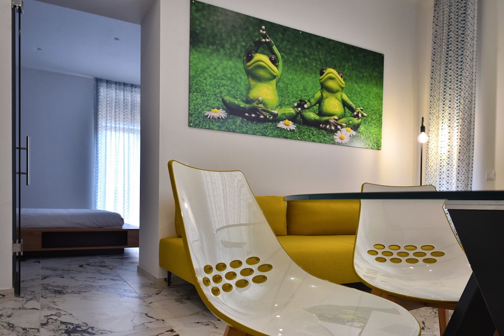 Hotel Exclusive 28/84