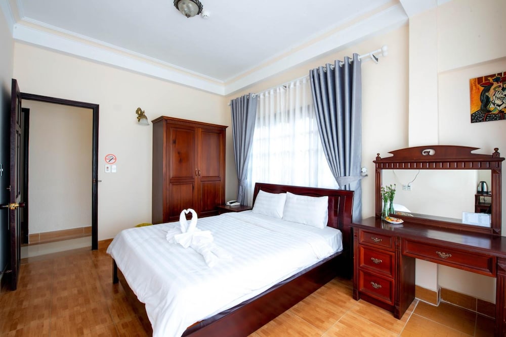 Le Petit Paris Hotel Dalat 18/67