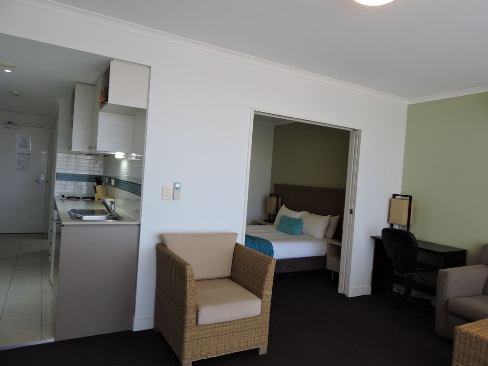 Mantra Ettalong Beach 57/71