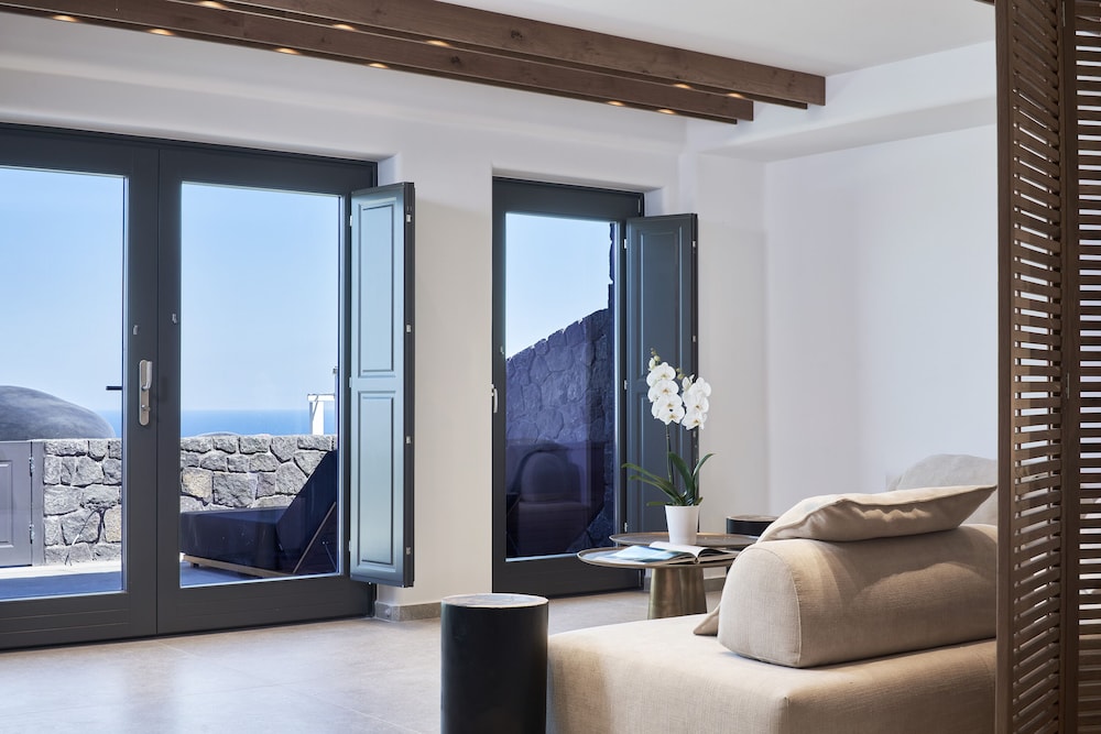 SantAnna Luxury Suites 14/37