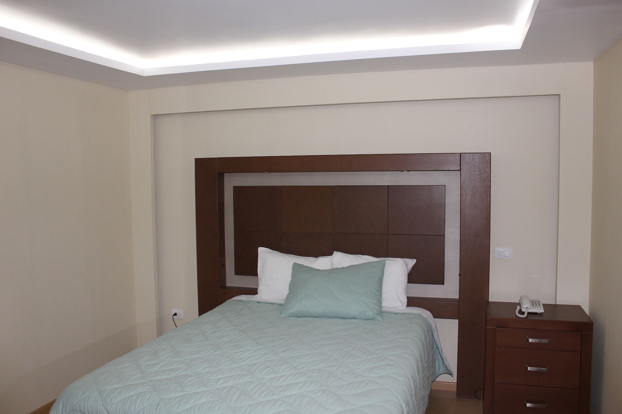 1 BEDROOM, EXECUTIVE
