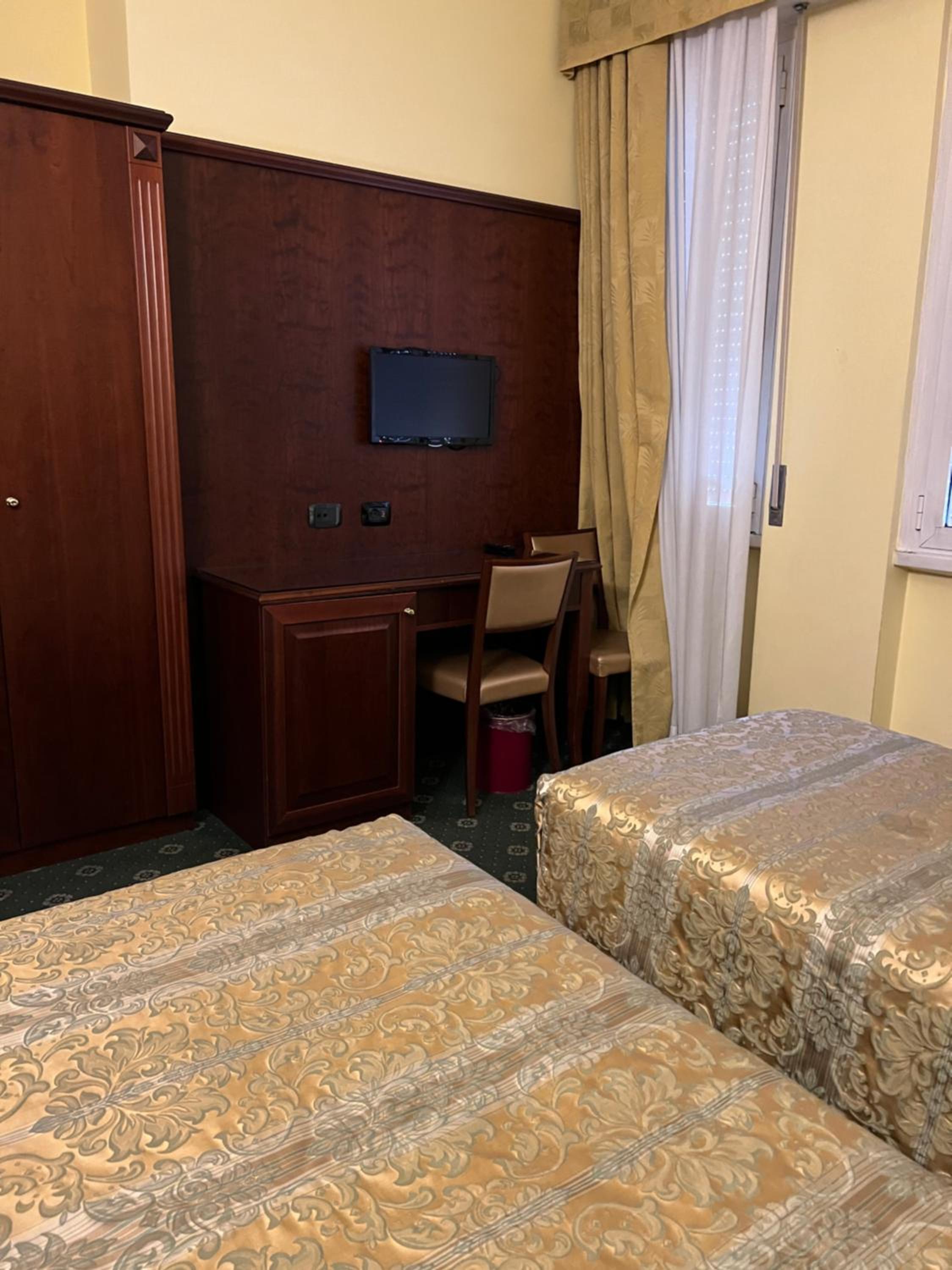 Hotel Valganna Srl Ex Valganna 36/50