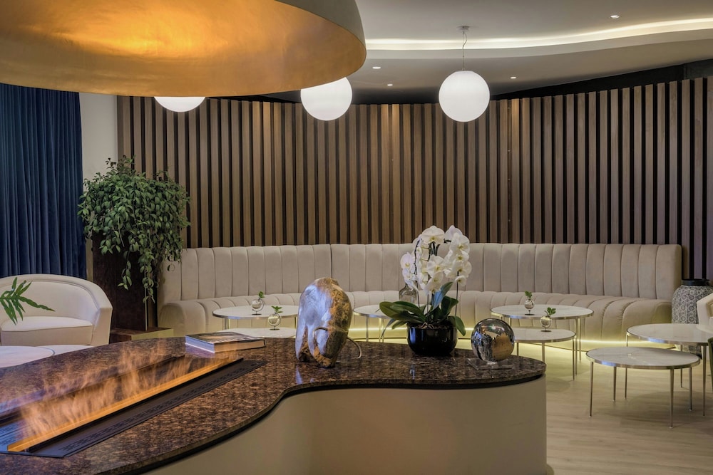 AC Hotel Saint-Julien-en-Genevois 36/48