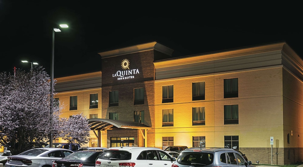 La Quinta Inn & Suites by Wyndham Bel Air/I-95 Exit 77A 3/44