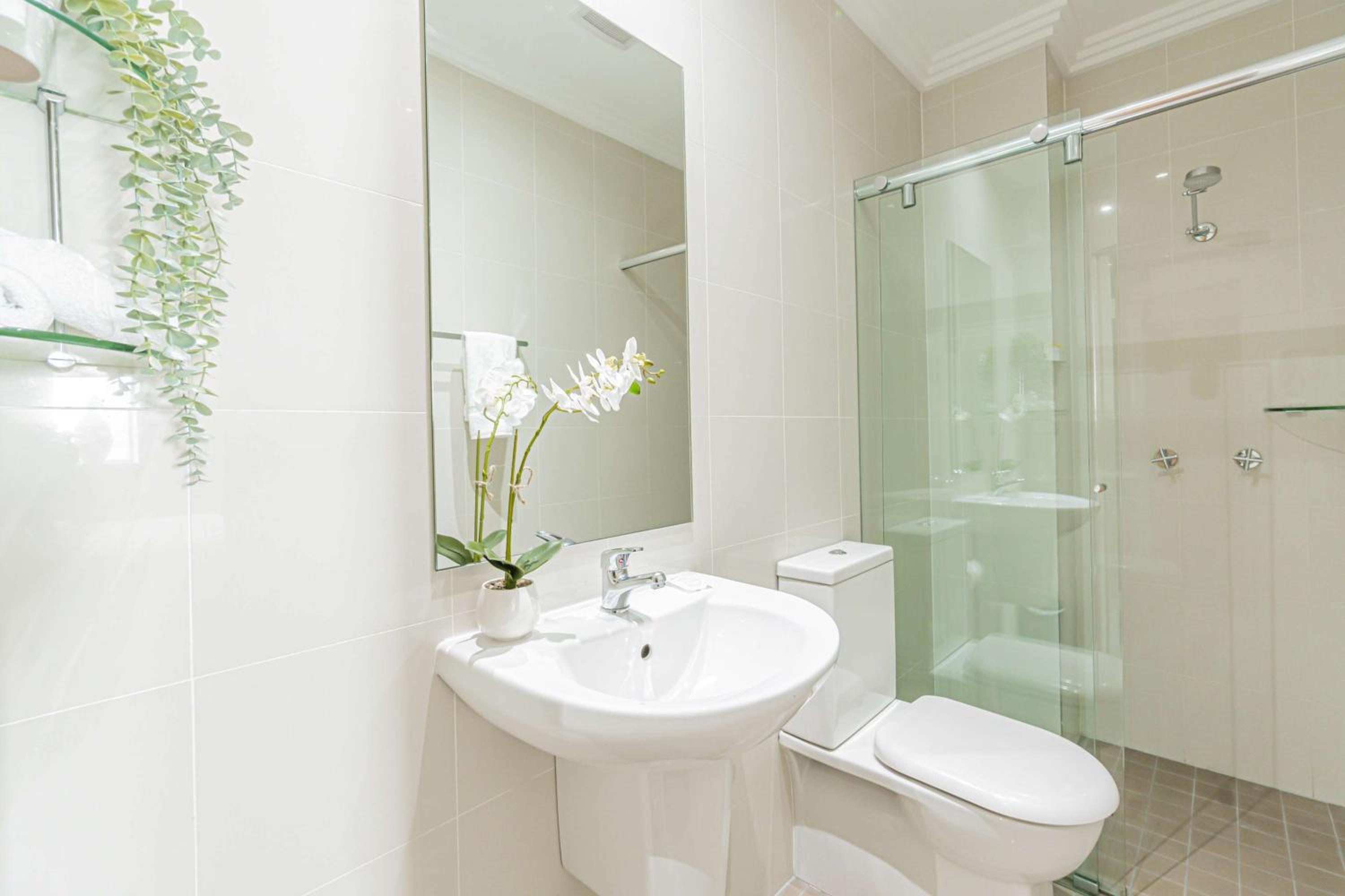 غرفة ديلوكس صغيرة بسرير مزدوج بشرفة بمطبخ صغير، Best Western Plus Camperdown Suites 6/7