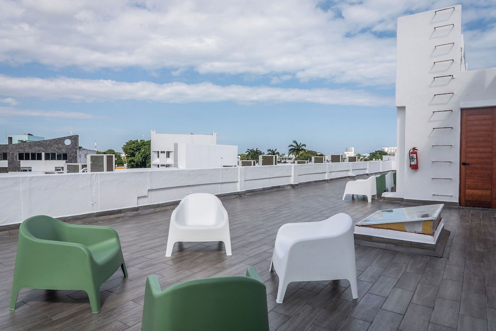 Hotel Suites Gaby Cancun 73/80