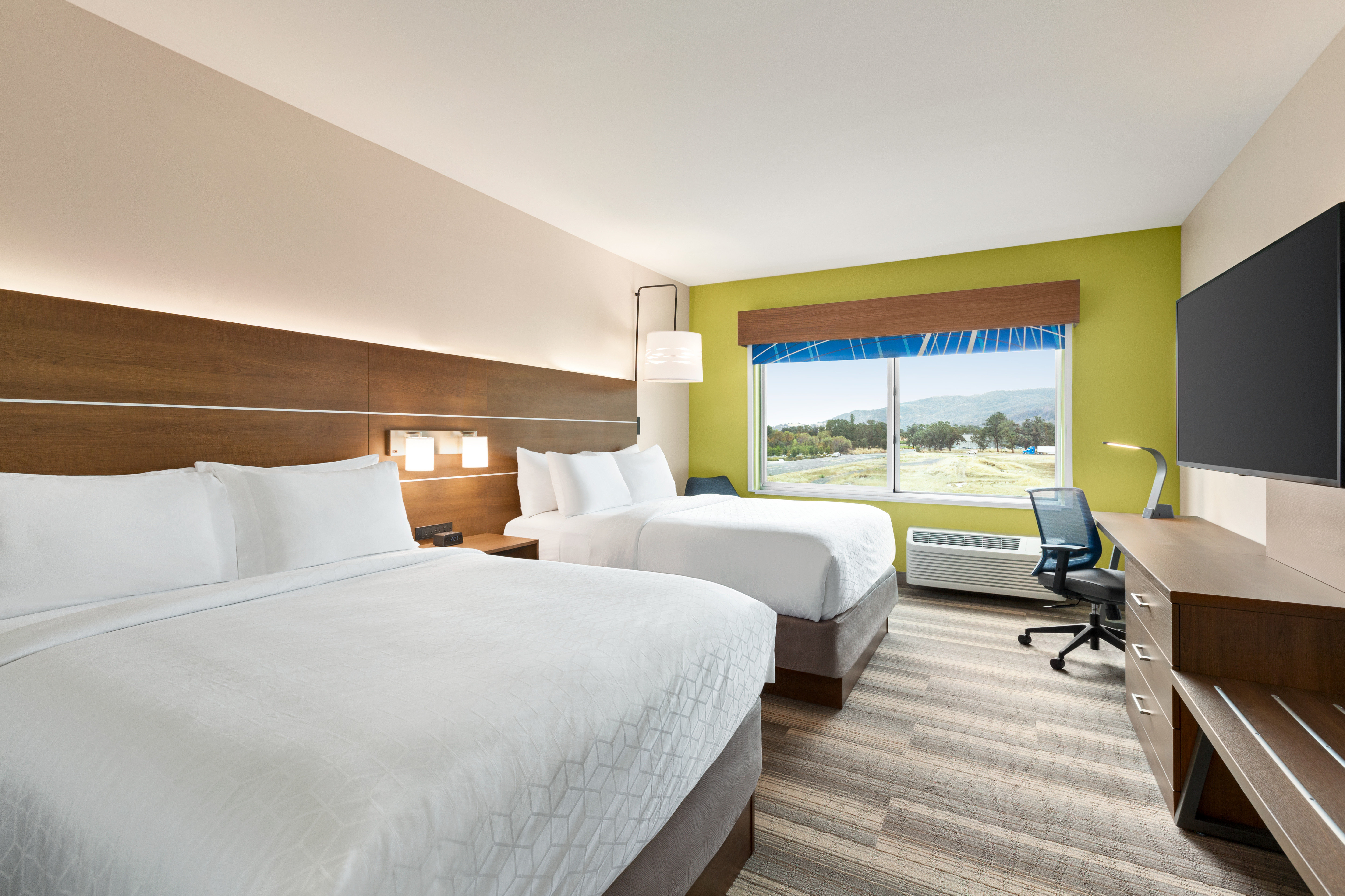 Holiday Inn Express & Suites - Ukiah 22/80
