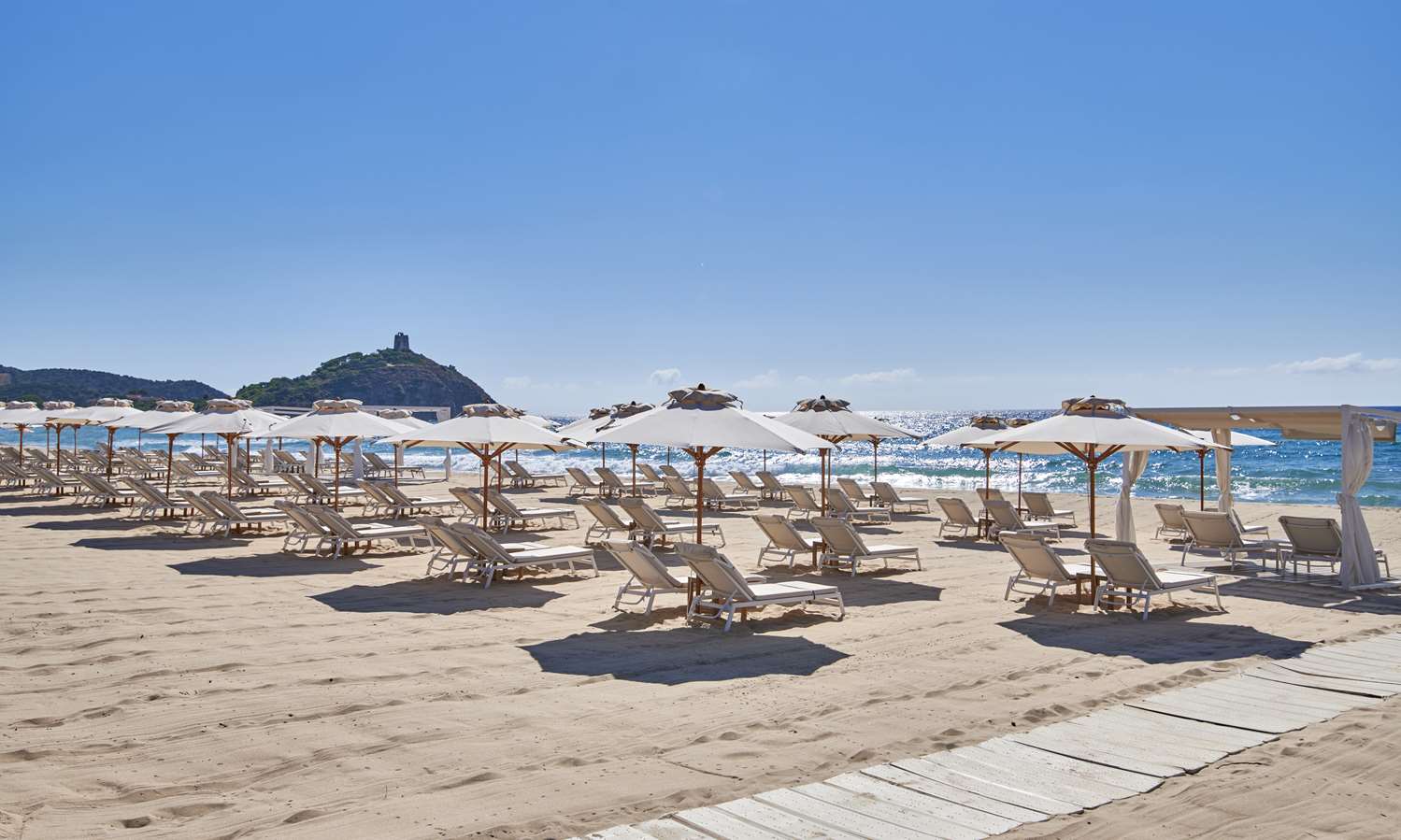 Baia di Chia Resort Sardinia, Curio Collection by Hilton 24/29