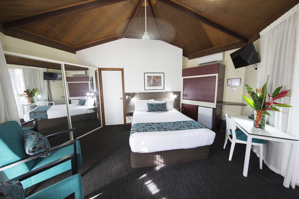 PALMS CITY RESORT 29/63