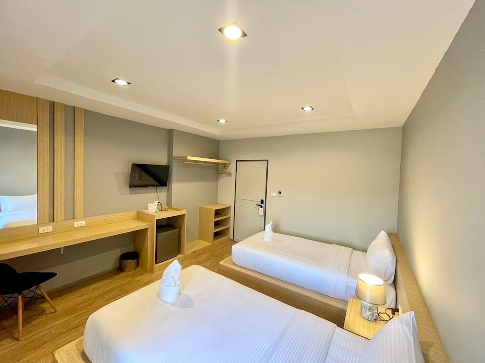 STANDARD, TWIN BEDS, BALCONY