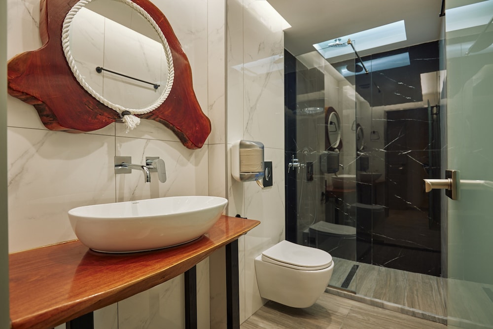 Iniohos Zante Hotel & Suites 50/50