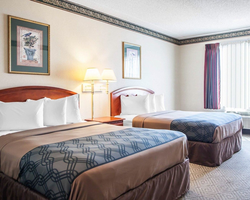 Rodeway Inn Suites 16/30