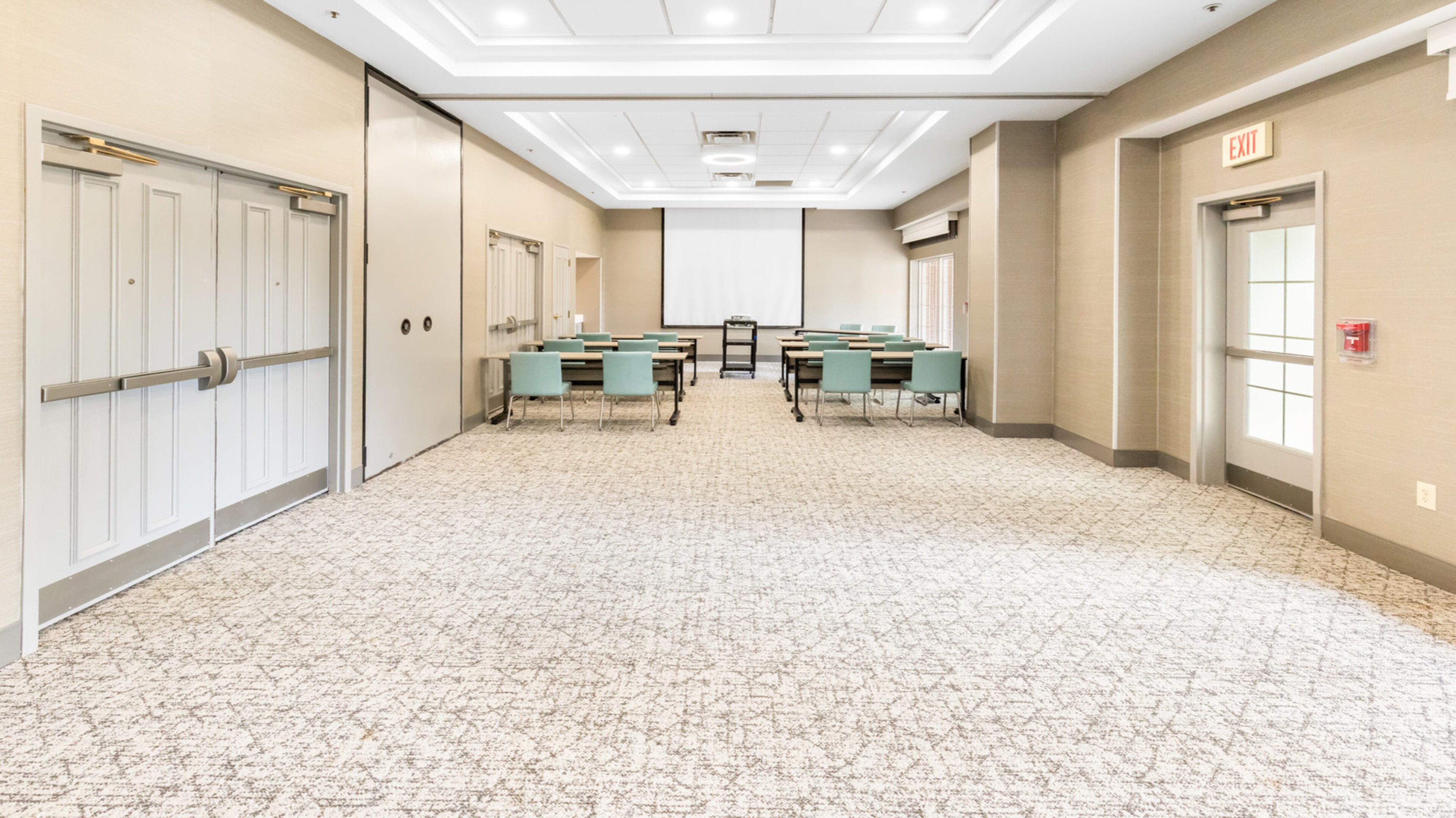 Holiday Inn Chantilly-Dulles Expo (Arpt) 26/55